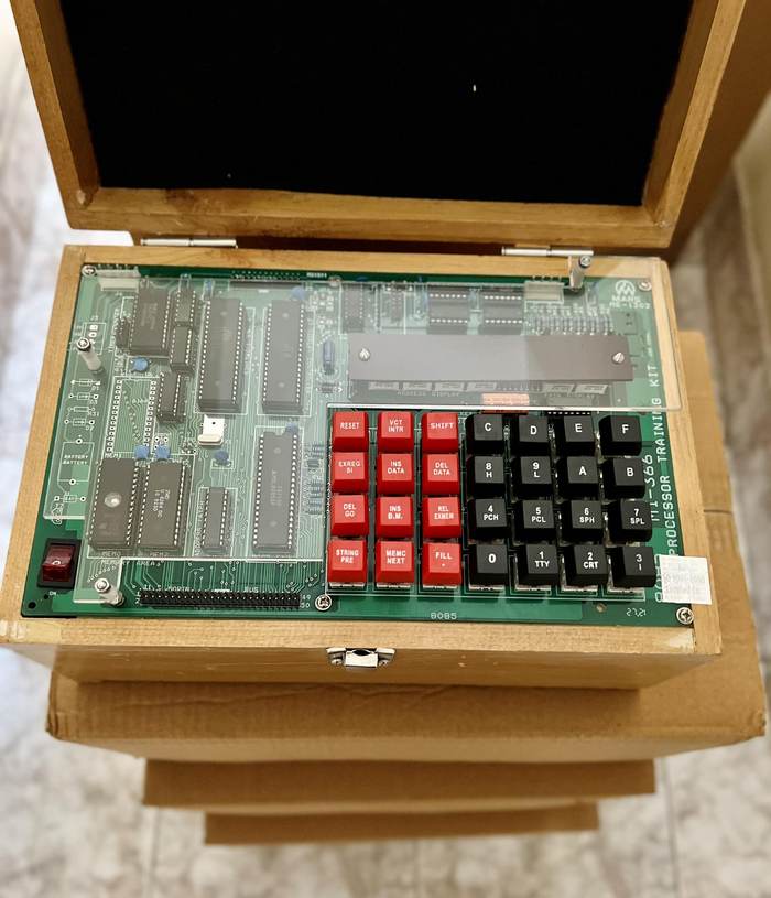 8085 Microprocessor Trainer Kit